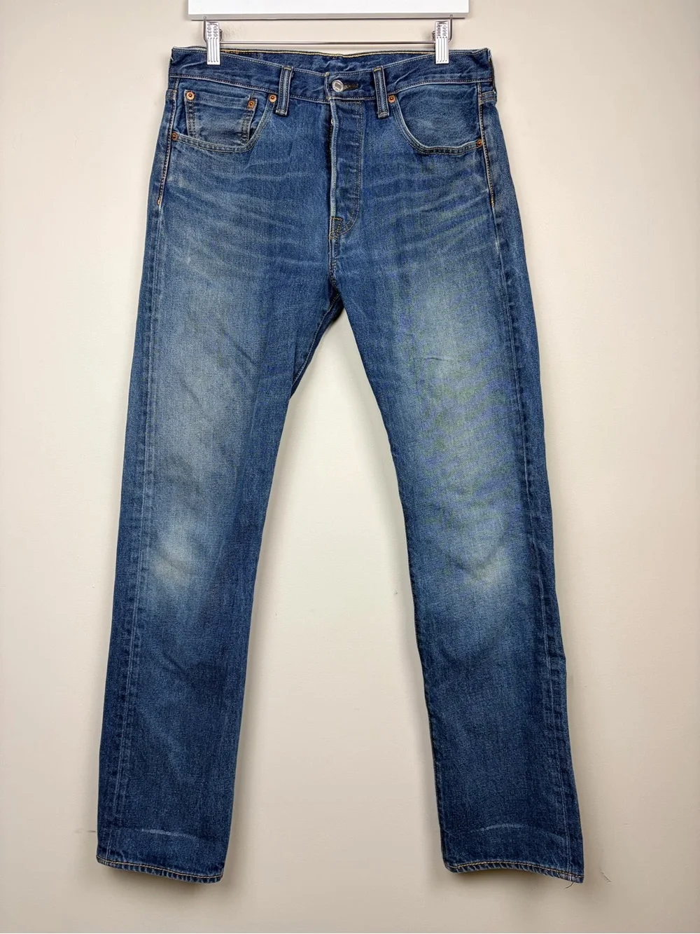 Levi’s 501 Jeans 32x34 Button Fly Straight Leg Medium Wash